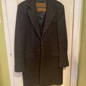 Like new gorgeous coat from Zara. Love this piece. Has a bit of metallic to it!